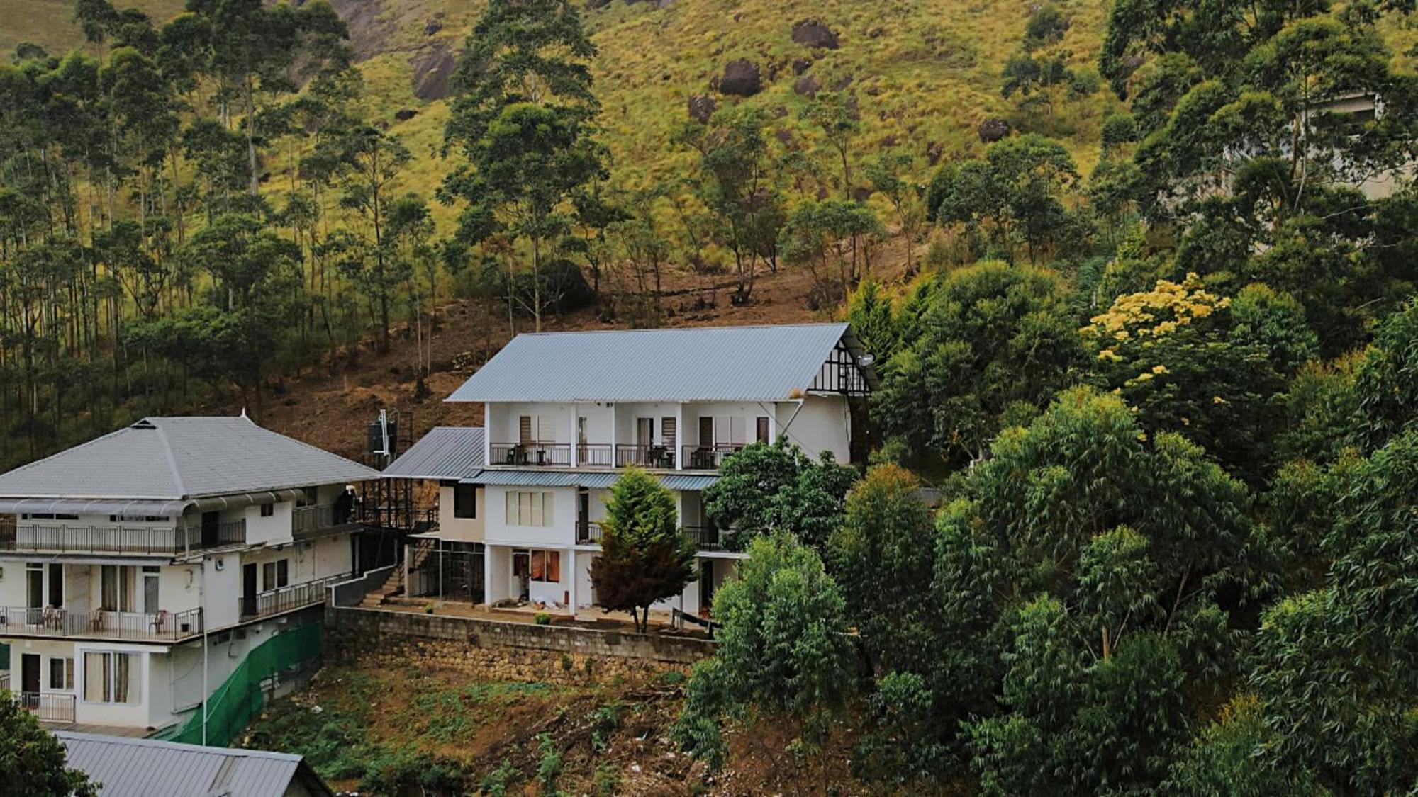 Rock And Mist Munnar Bed & Breakfast Devikolam Bagian luar foto